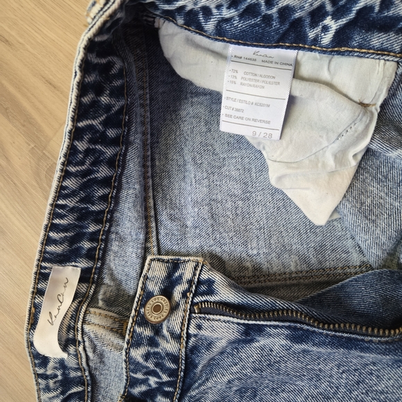 Chic Light Blue Denim Jeans - Picture 4 of 6